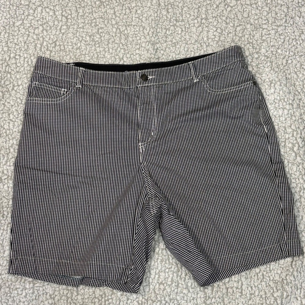 Croft & Barrow Natural Fit‎ Black White Gingham Stretch Shorts Womens 16 RN73277